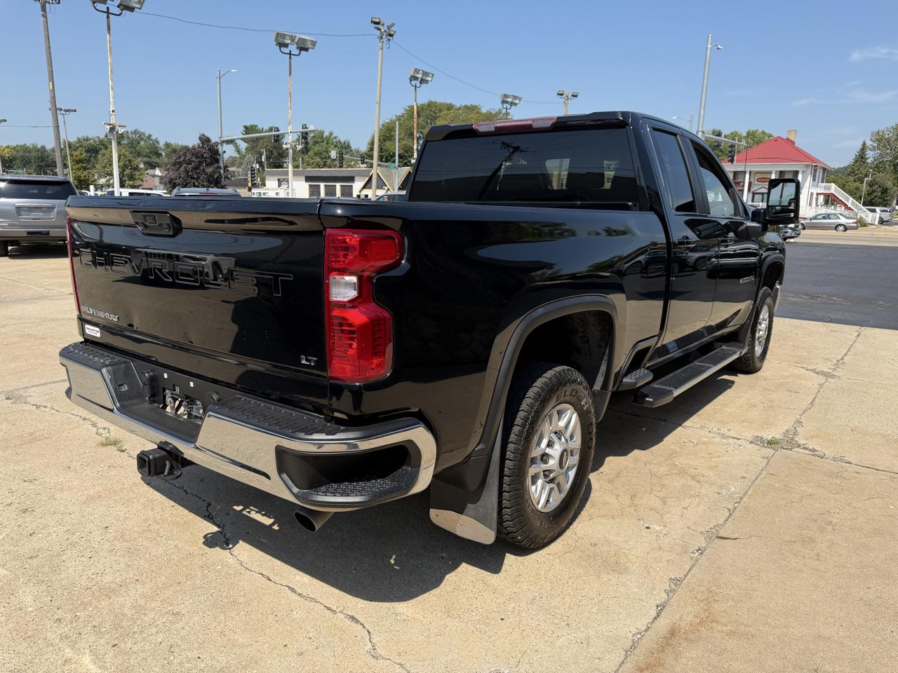 Chevrolet Silverado 2500HD 4WD Double Cab 149" LT 2022