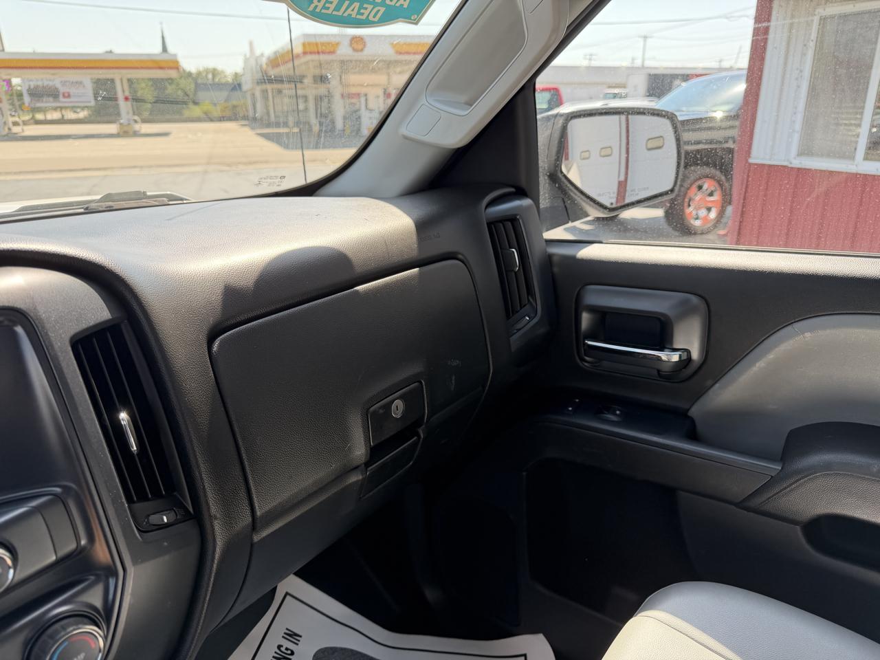 Chevrolet Silverado 1500 2WD Reg Cab 133.0" Work Truck 2017