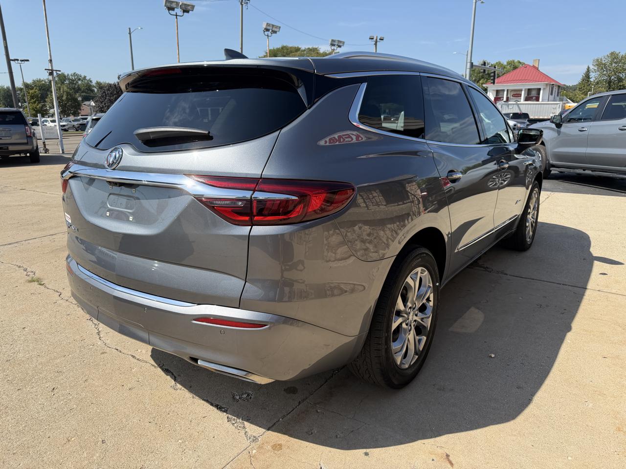 Buick Enclave AWD 4dr Avenir 2021