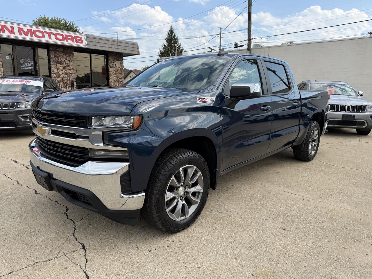 Chevrolet Silverado 1500 4WD Crew Cab 147" LT 2020