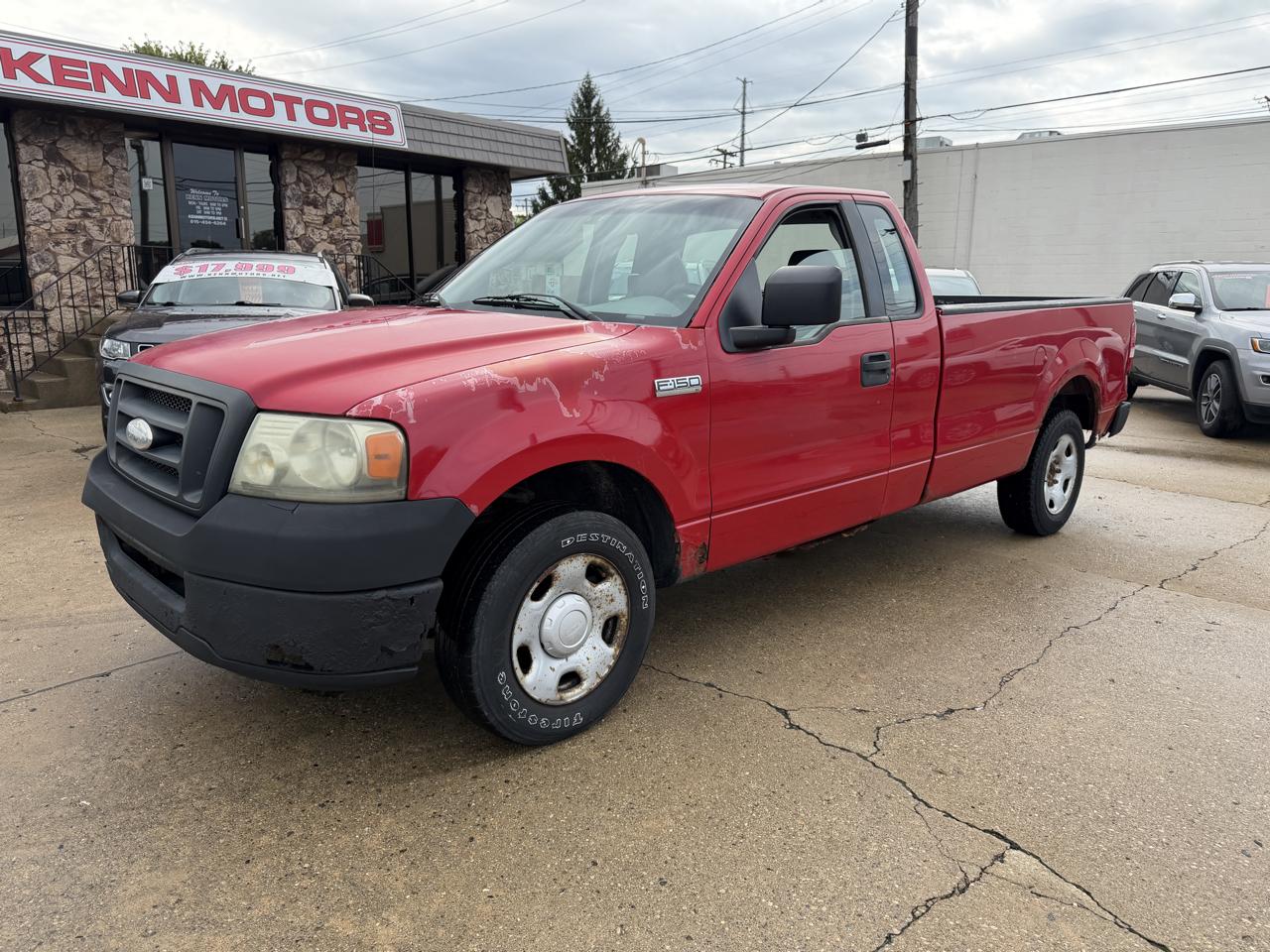 Ford F-150 2WD Reg Cab 126" XL 2006