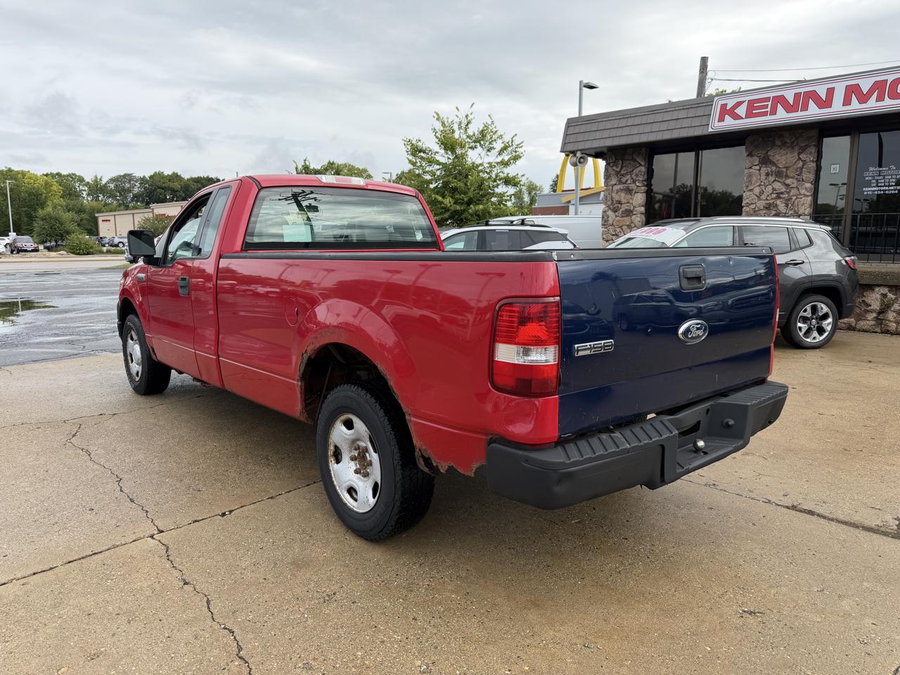 Ford F-150 2WD Reg Cab 126" XL 2006