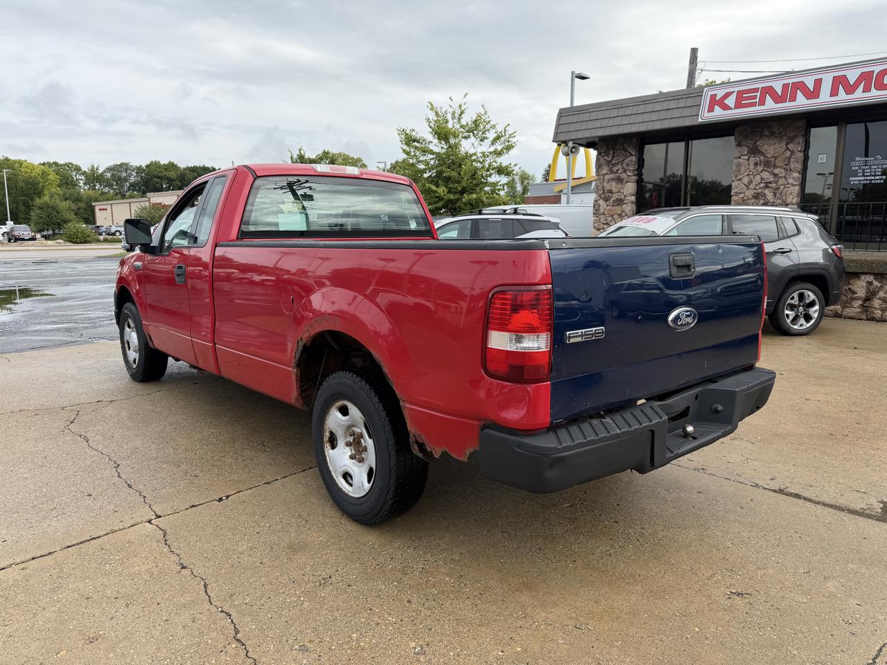 Ford F-150 2WD Reg Cab 126" XL 2006