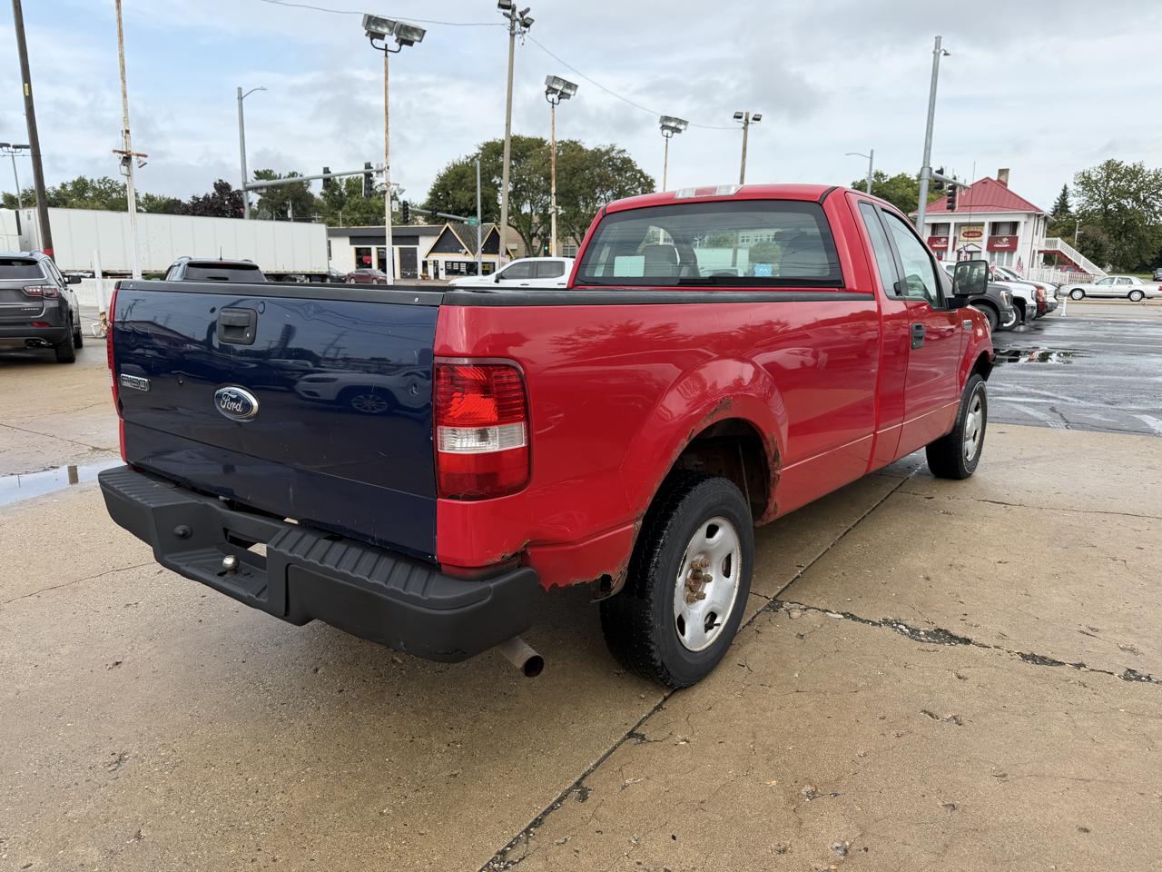 Ford F-150 2WD Reg Cab 126" XL 2006