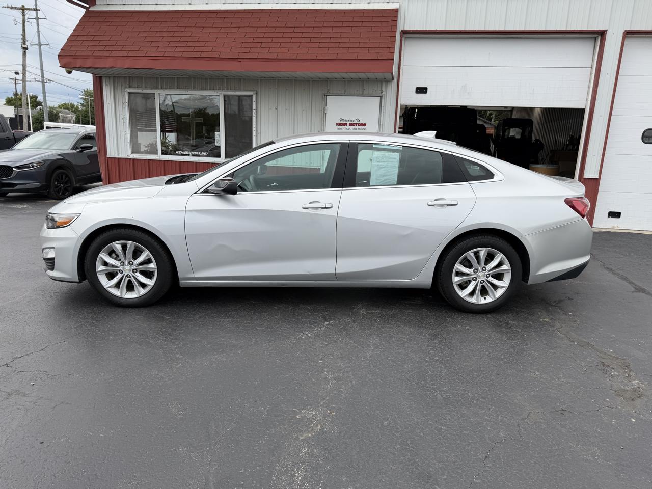 Chevrolet Malibu 4dr Sdn LT 2021
