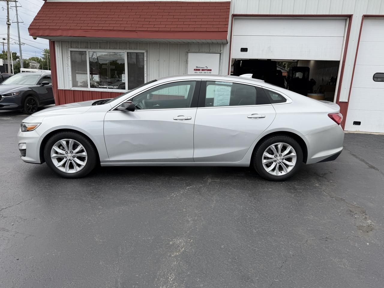 Chevrolet Malibu 4dr Sdn LT 2021