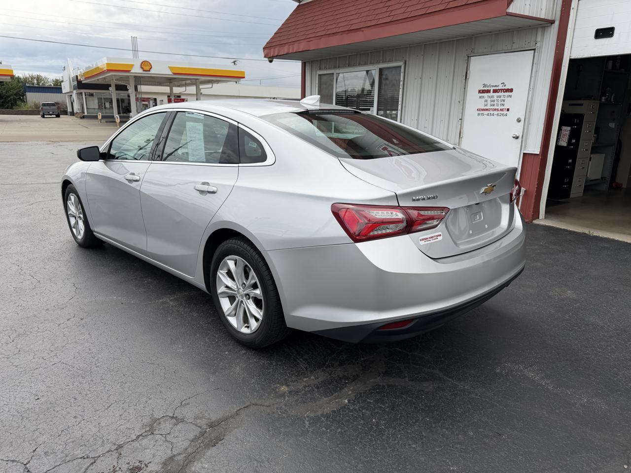 Chevrolet Malibu 4dr Sdn LT 2021
