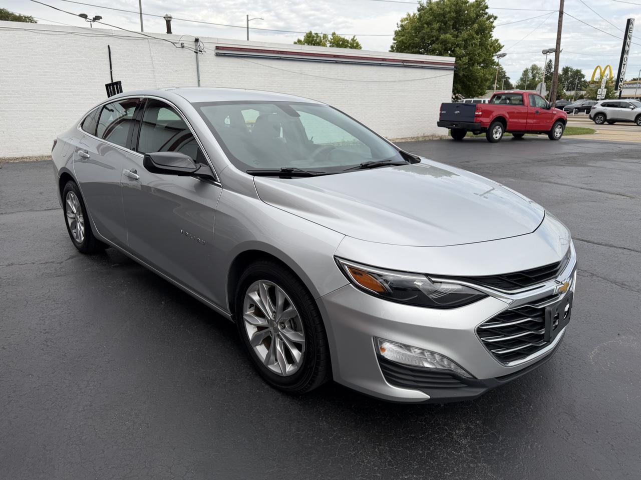 Chevrolet Malibu 4dr Sdn LT 2021
