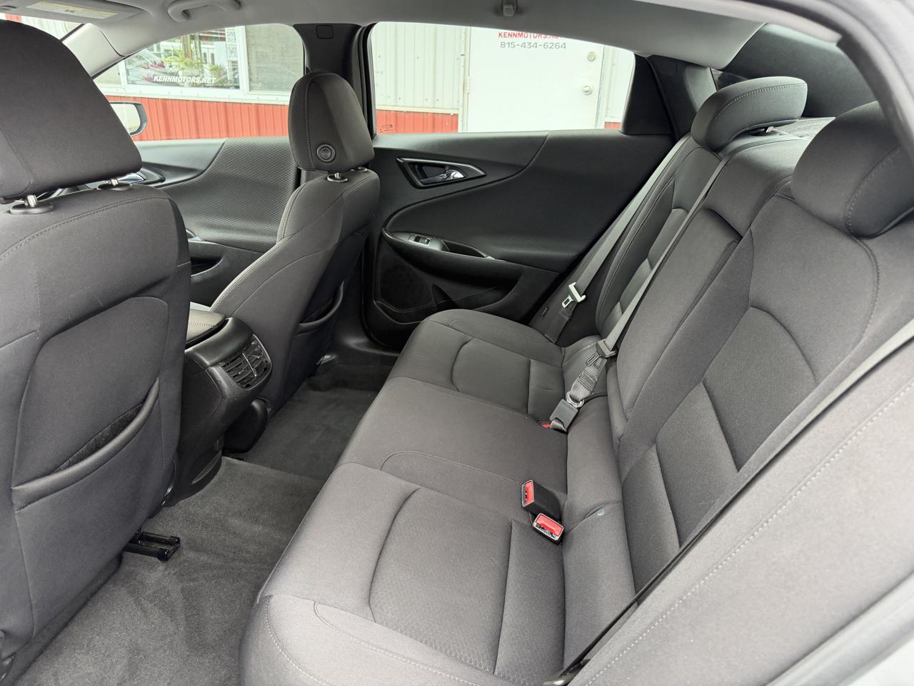 Chevrolet Malibu 4dr Sdn LT 2021