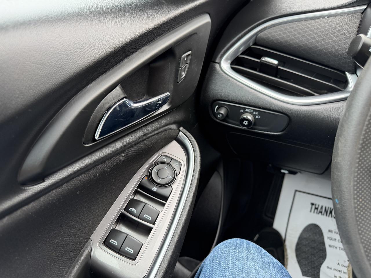 Chevrolet Malibu 4dr Sdn LT 2021