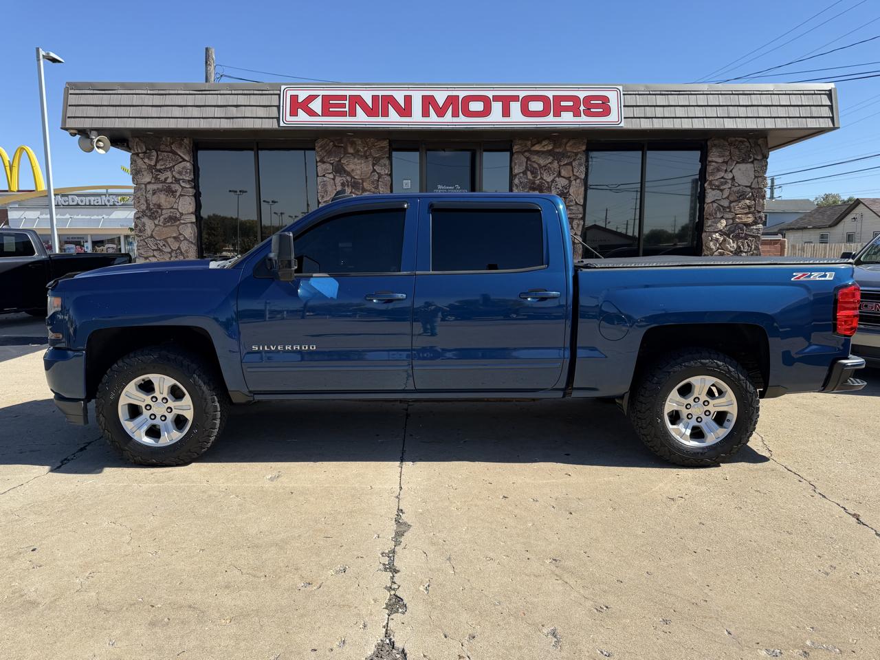 Chevrolet Silverado 1500 4WD Crew Cab 143.5" LT w/2LT 2016