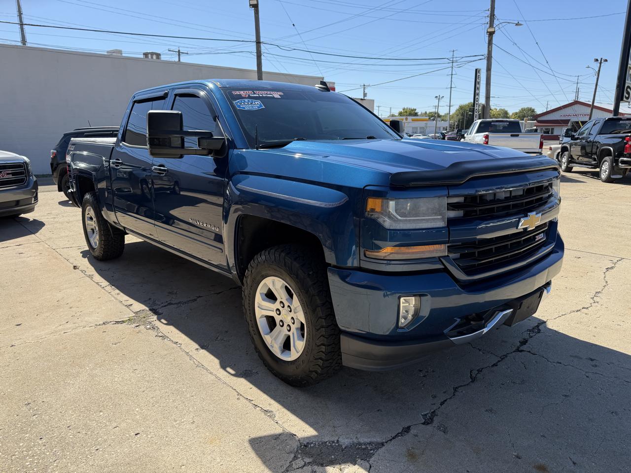 Chevrolet Silverado 1500 4WD Crew Cab 143.5" LT w/2LT 2016