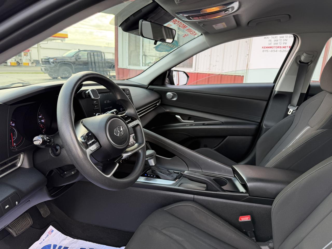 Hyundai Elantra SEL IVT 2023