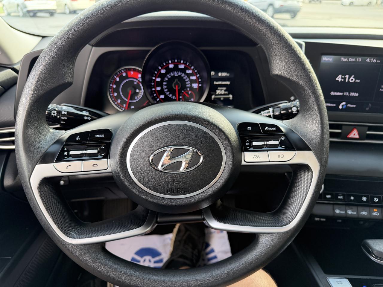 Hyundai Elantra SEL IVT 2023