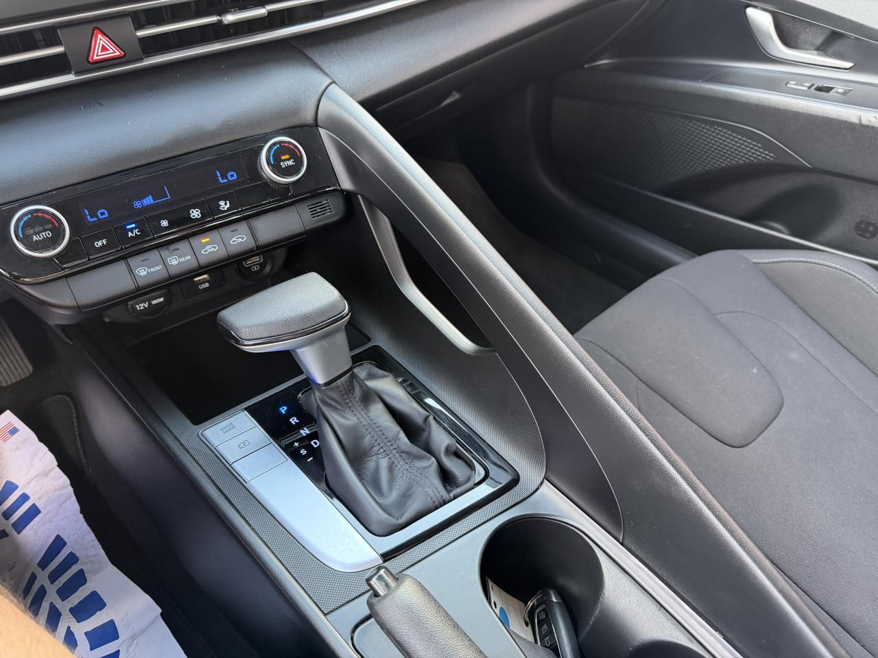 Hyundai Elantra SEL IVT 2023