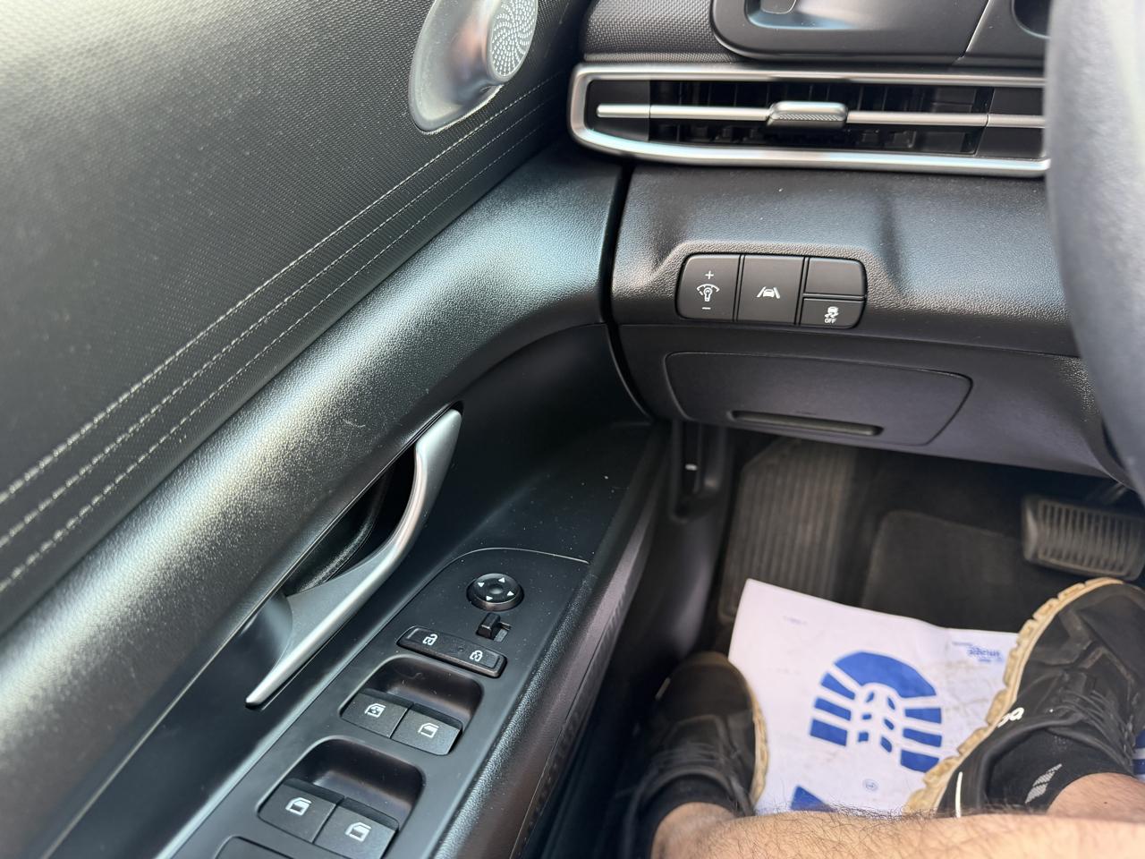 Hyundai Elantra SEL IVT 2023