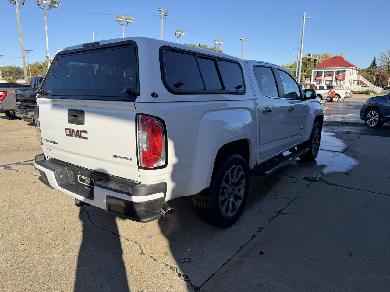 GMC Canyon 4WD Crew Cab 128.3" Denali 2019
