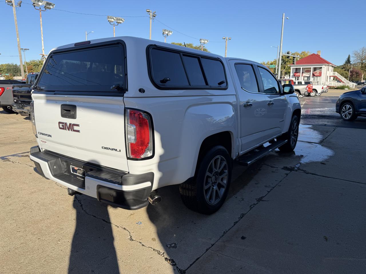 GMC Canyon 4WD Crew Cab 128.3" Denali 2019
