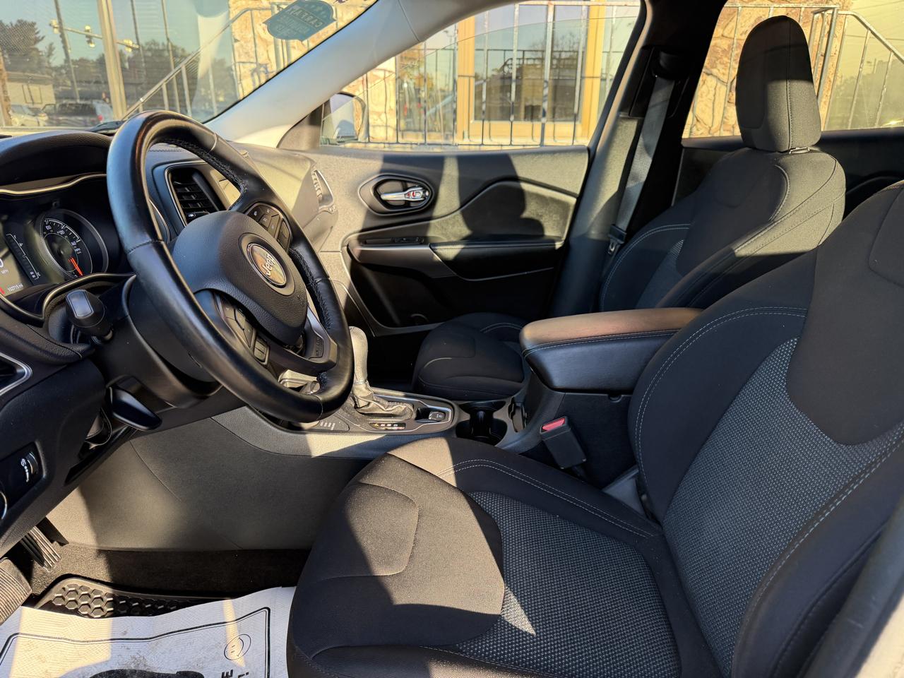 Jeep Cherokee Latitude 4x4 2019