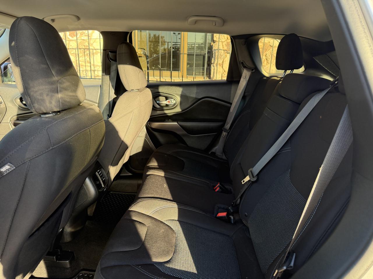 Jeep Cherokee Latitude 4x4 2019