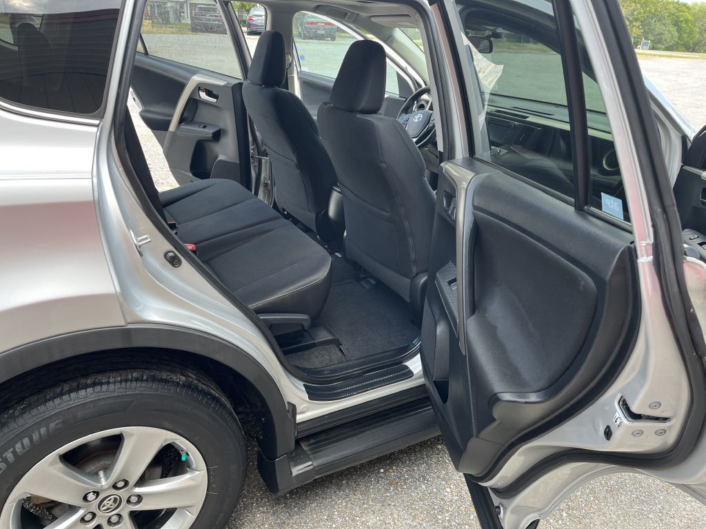 Toyota RAV4  2015