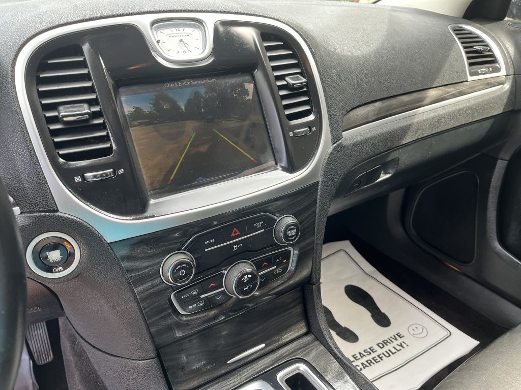 2018 Chrysler 300 TOURING