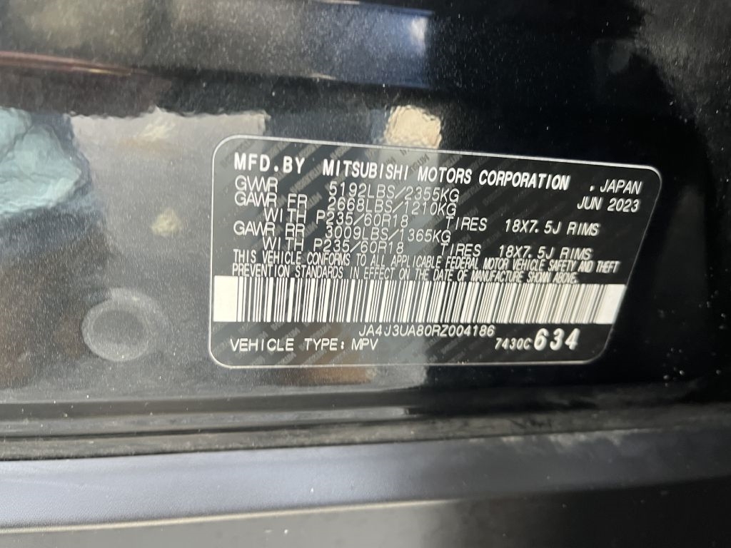 Mitsubishi Outlander  2024