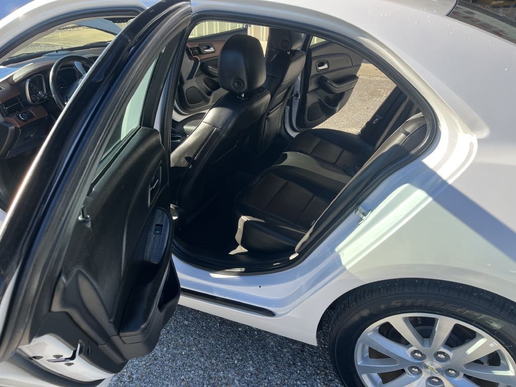 Chevrolet Malibu  2015