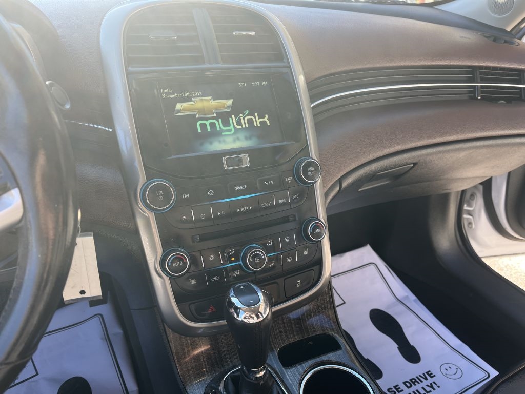 Chevrolet Malibu  2015