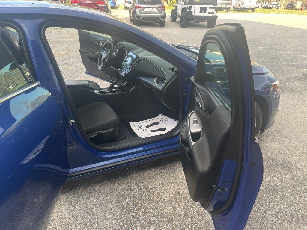 Chevrolet Malibu  2023