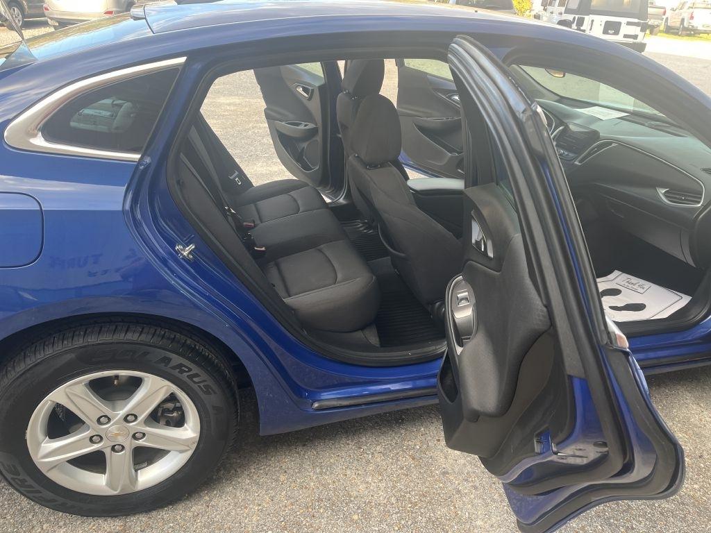 Chevrolet Malibu  2023