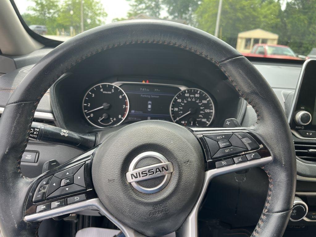 Nissan Altima  2021