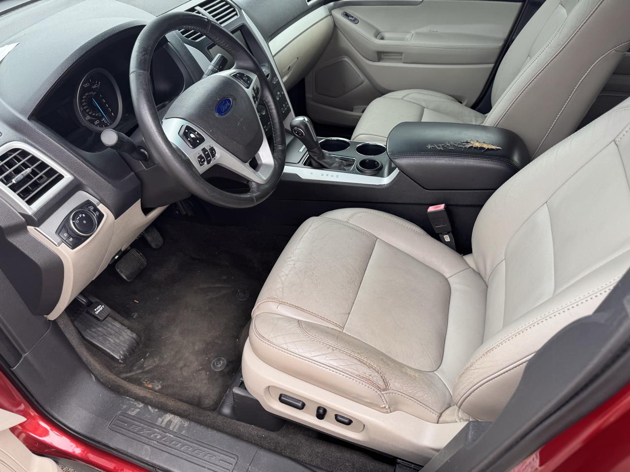 Ford Explorer XLT FWD 2013
