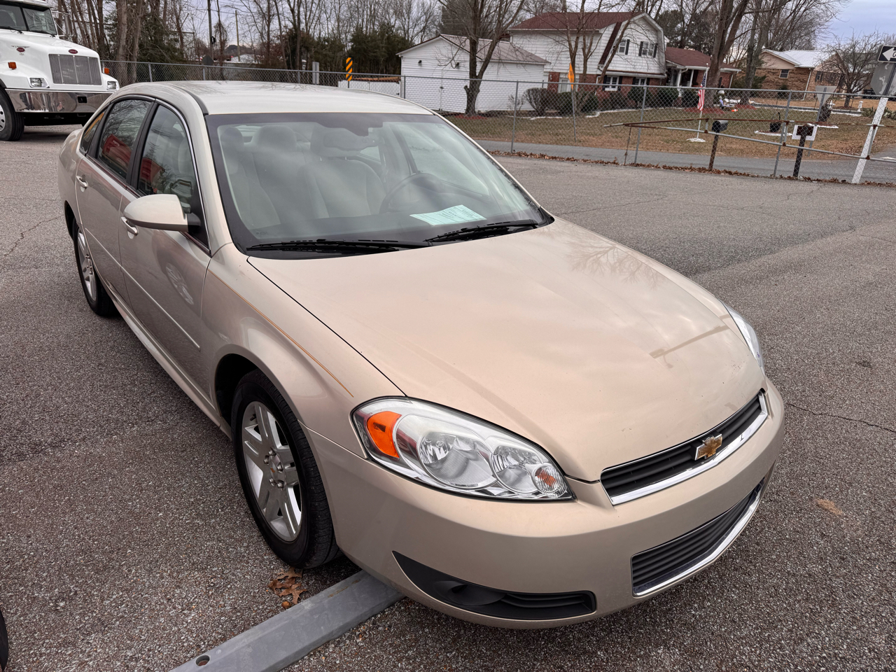 Chevrolet Impala 4dr Sdn LT 2010