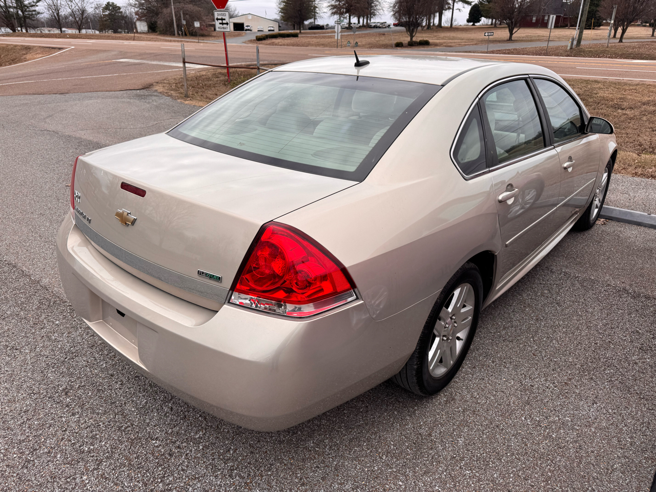 Chevrolet Impala 4dr Sdn LT 2010