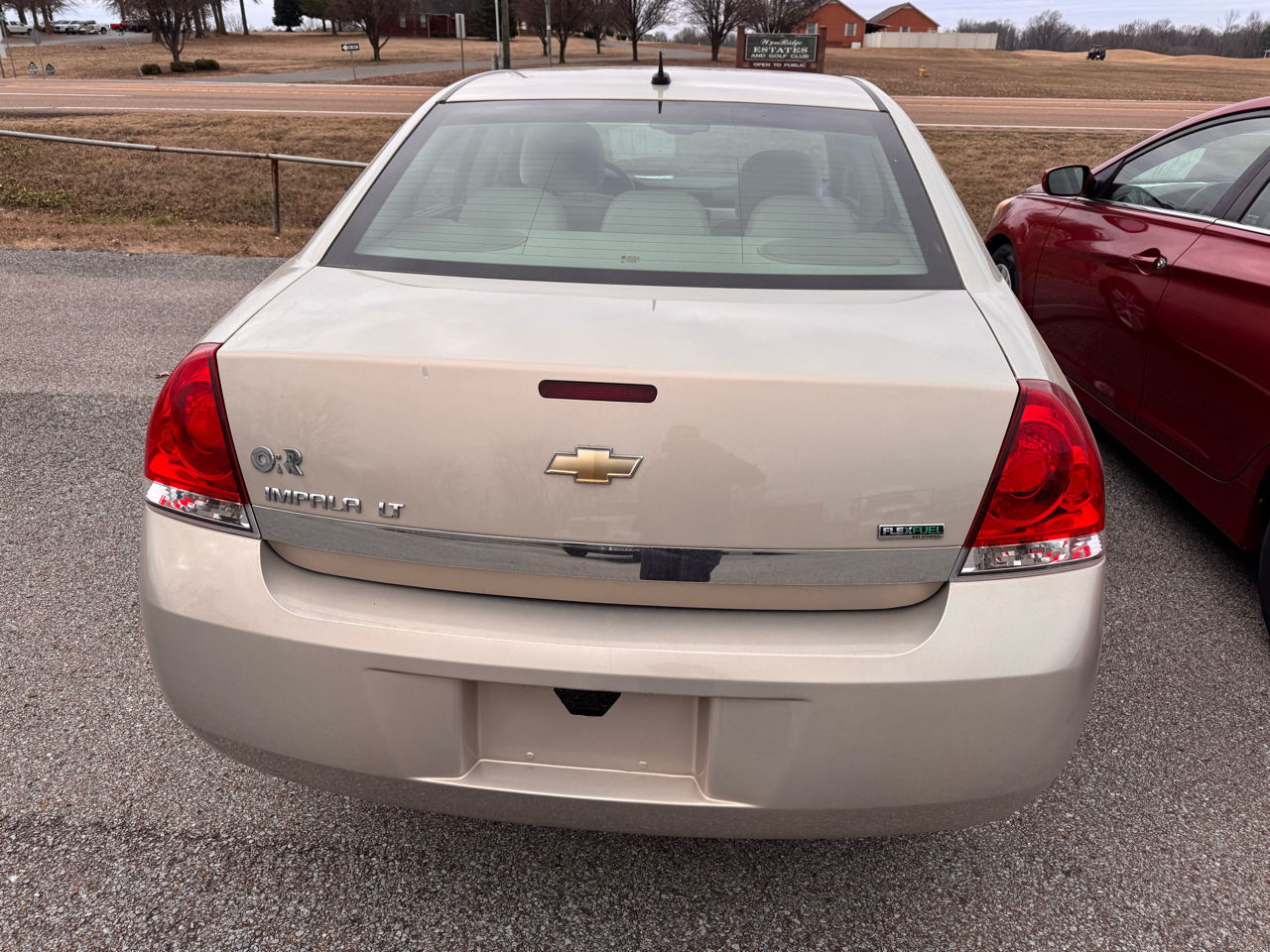Chevrolet Impala 4dr Sdn LT 2010