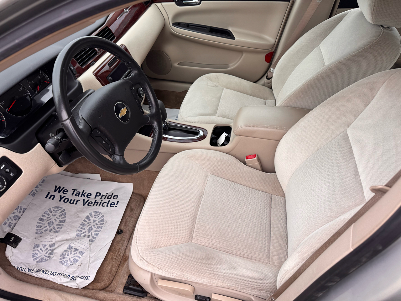 Chevrolet Impala 4dr Sdn LT 2010