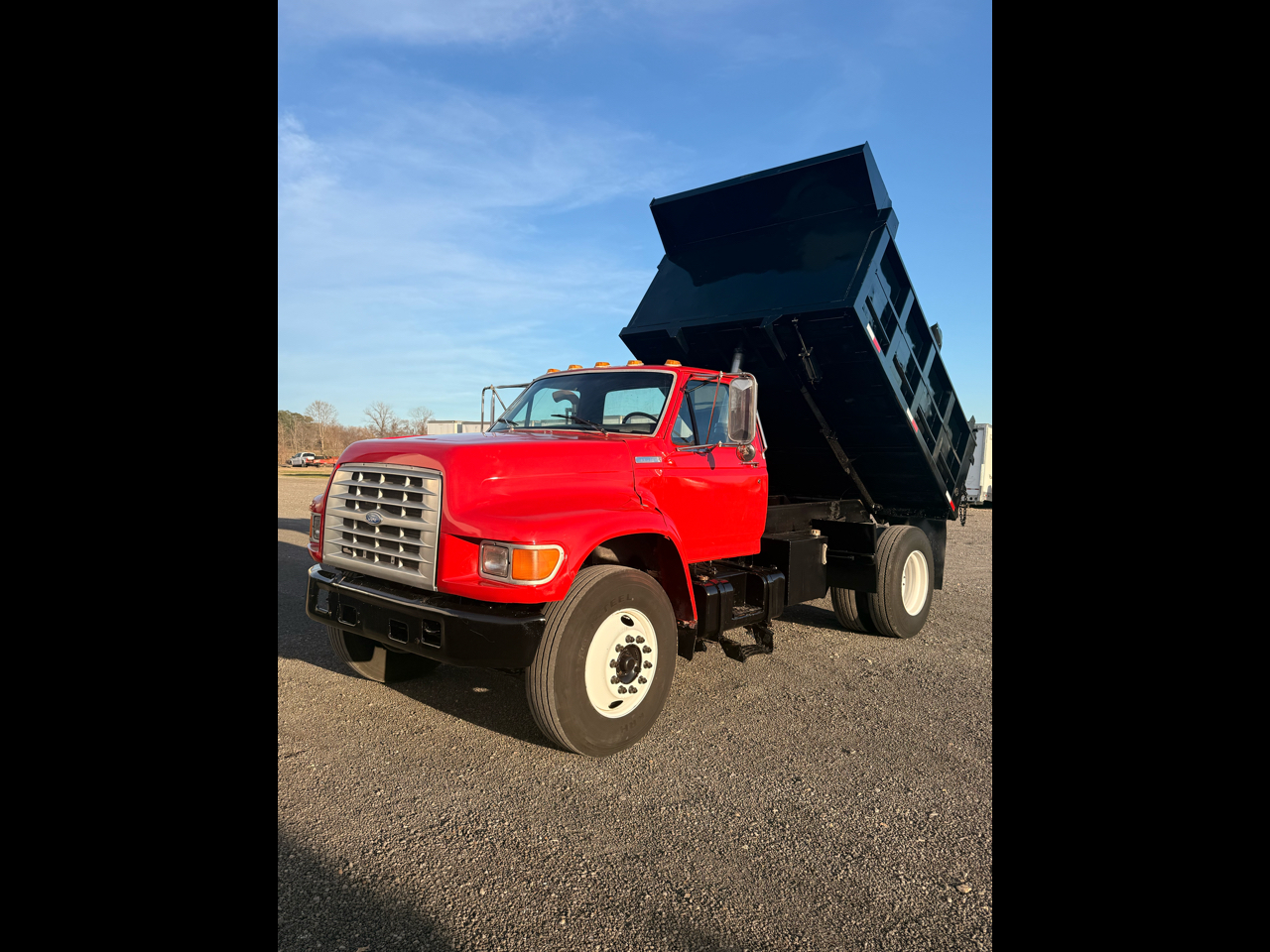 1995 Ford F800 