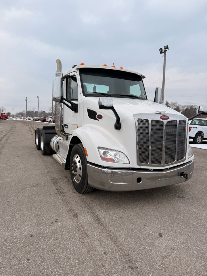 Peterbilt 587  2016