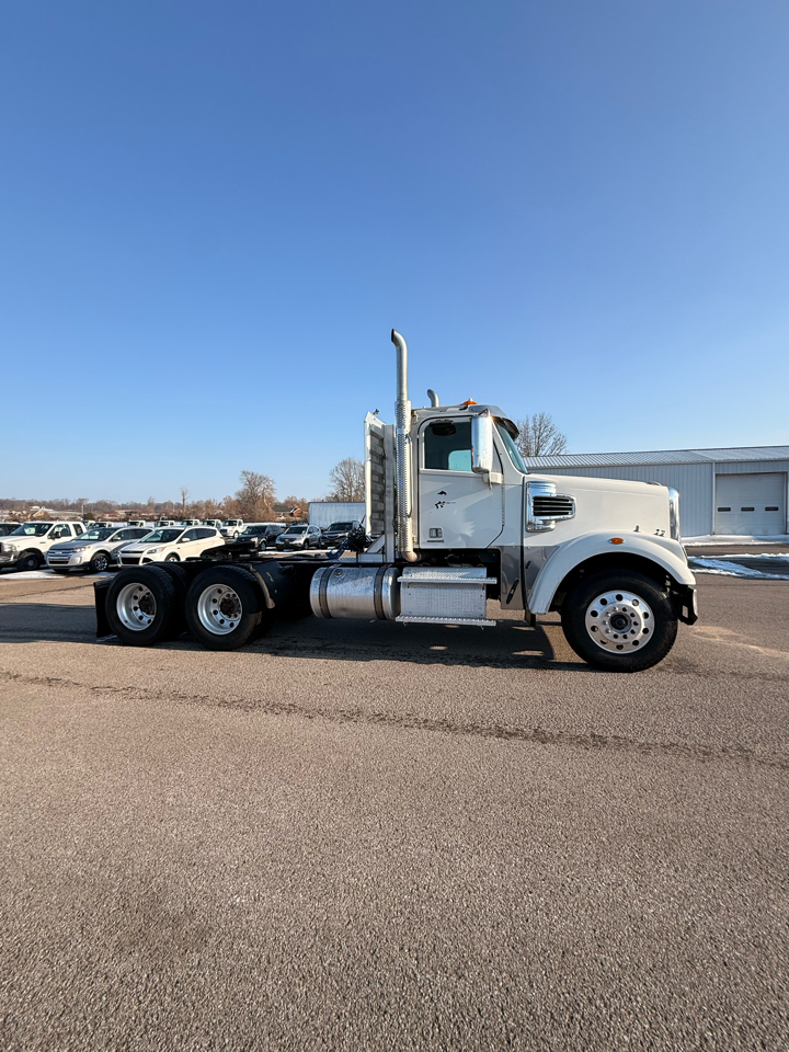 Freightliner Coronado 132  2014