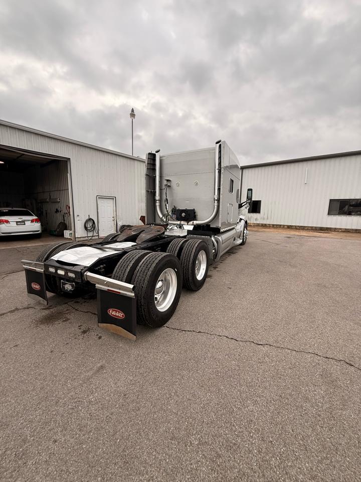 Peterbilt 579  2017