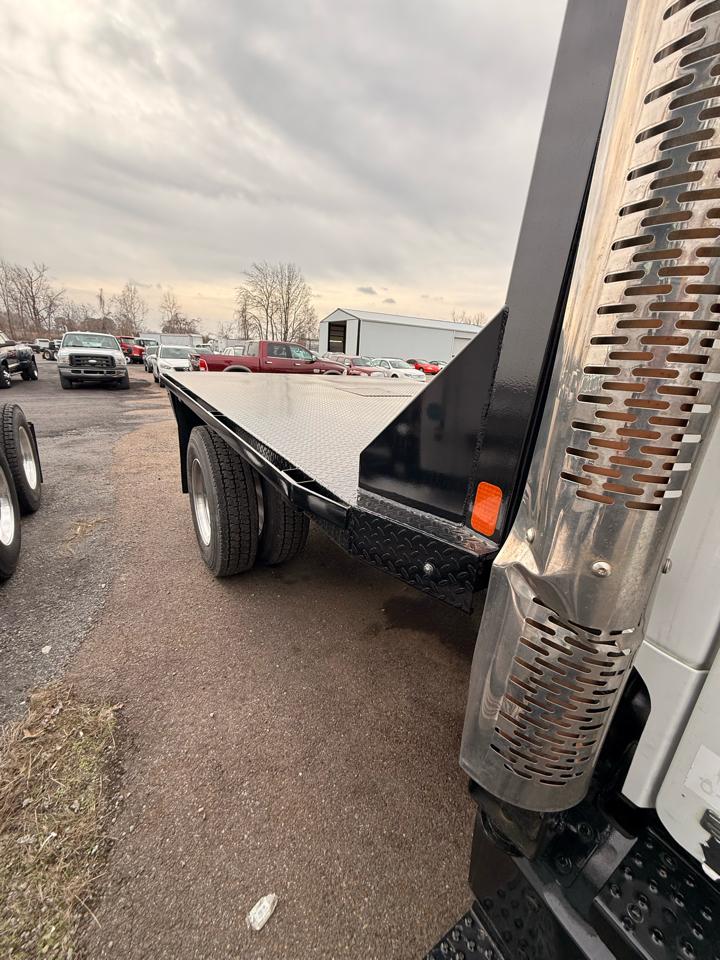 Freightliner M2  2012