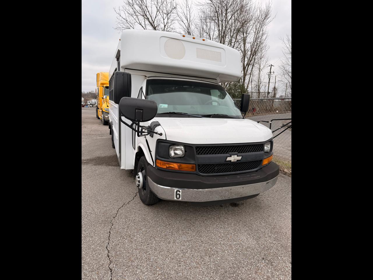 Chevrolet G-Series Van  2009