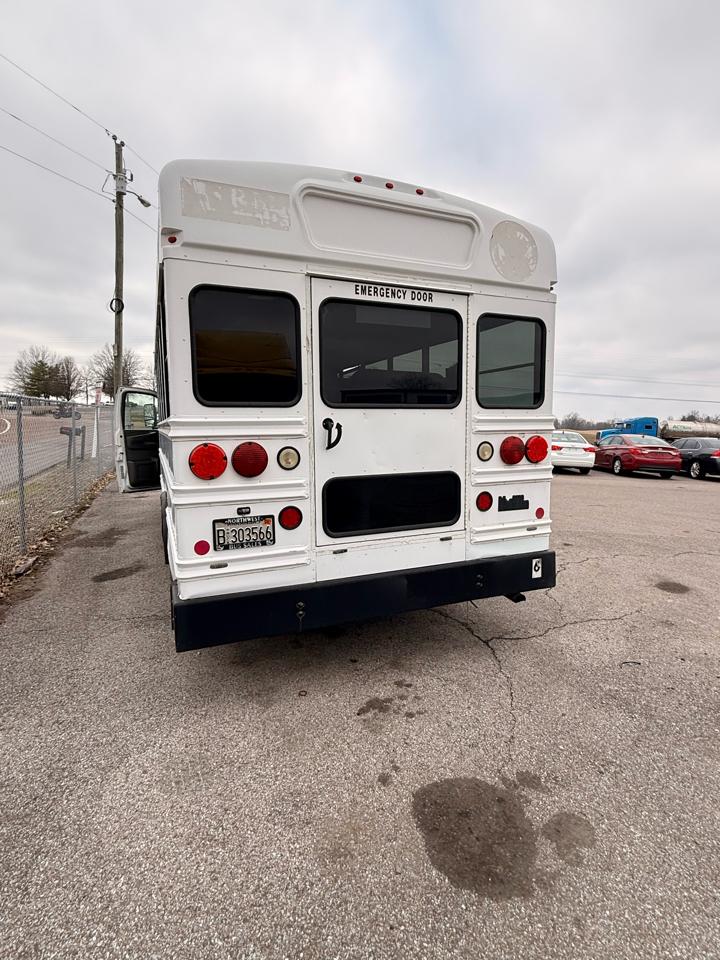 Chevrolet G-Series Van  2009