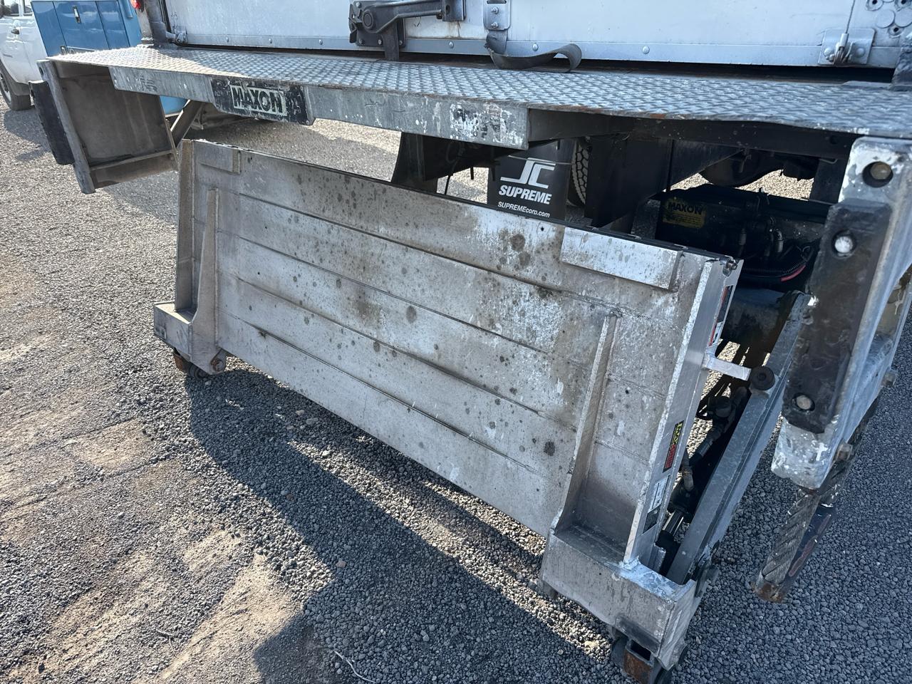 Freightliner M2  2016