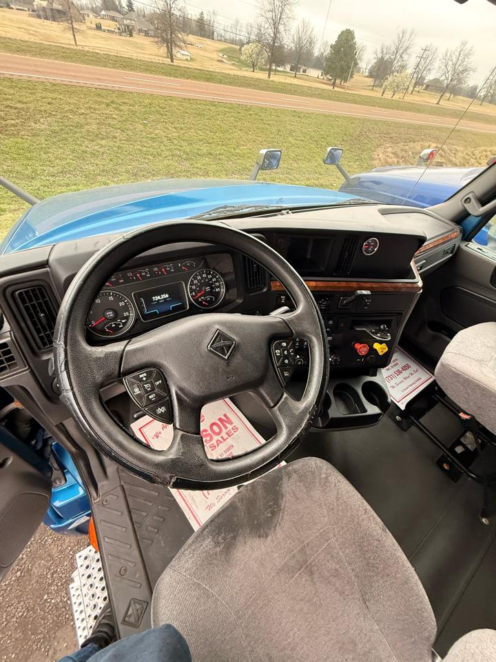 International LT  2019