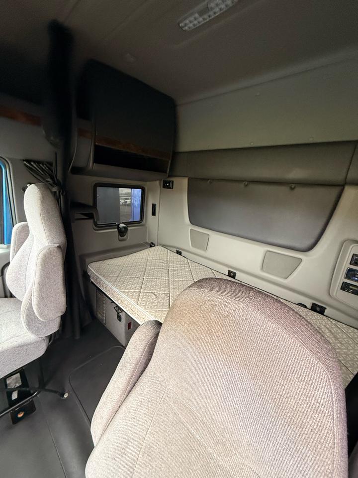 International LT  2019