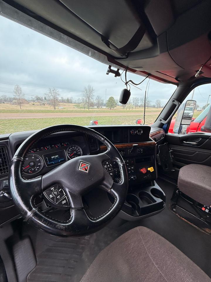 International LT  2020