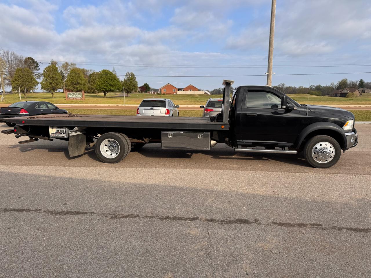 RAM 5500 2WD Reg Cab 204" WB 120" CA SLT 2016