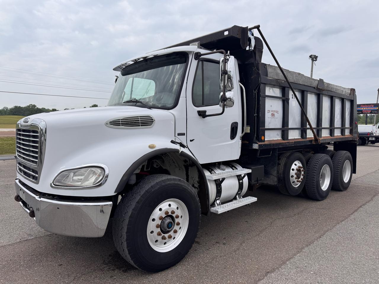 Freightliner M2  2006